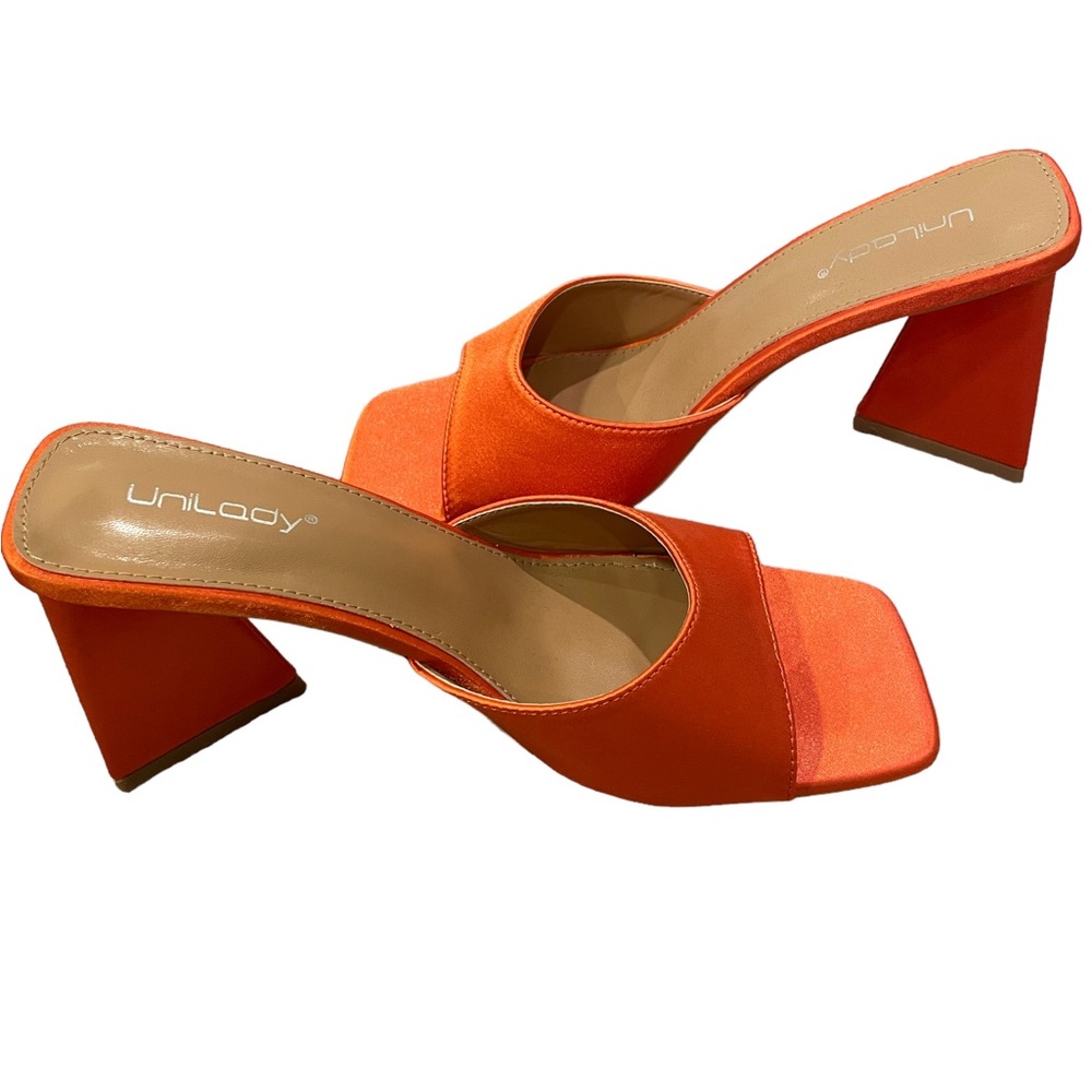 Miss Lola Orange Heels